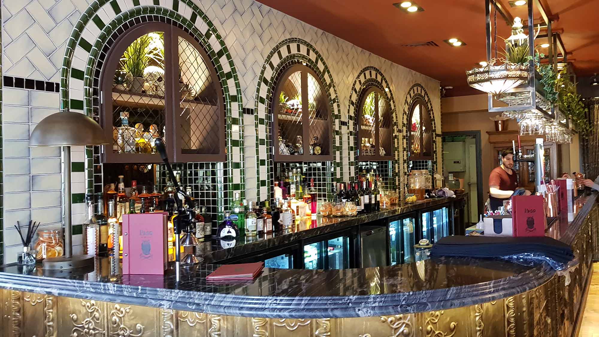 El Paso bar area