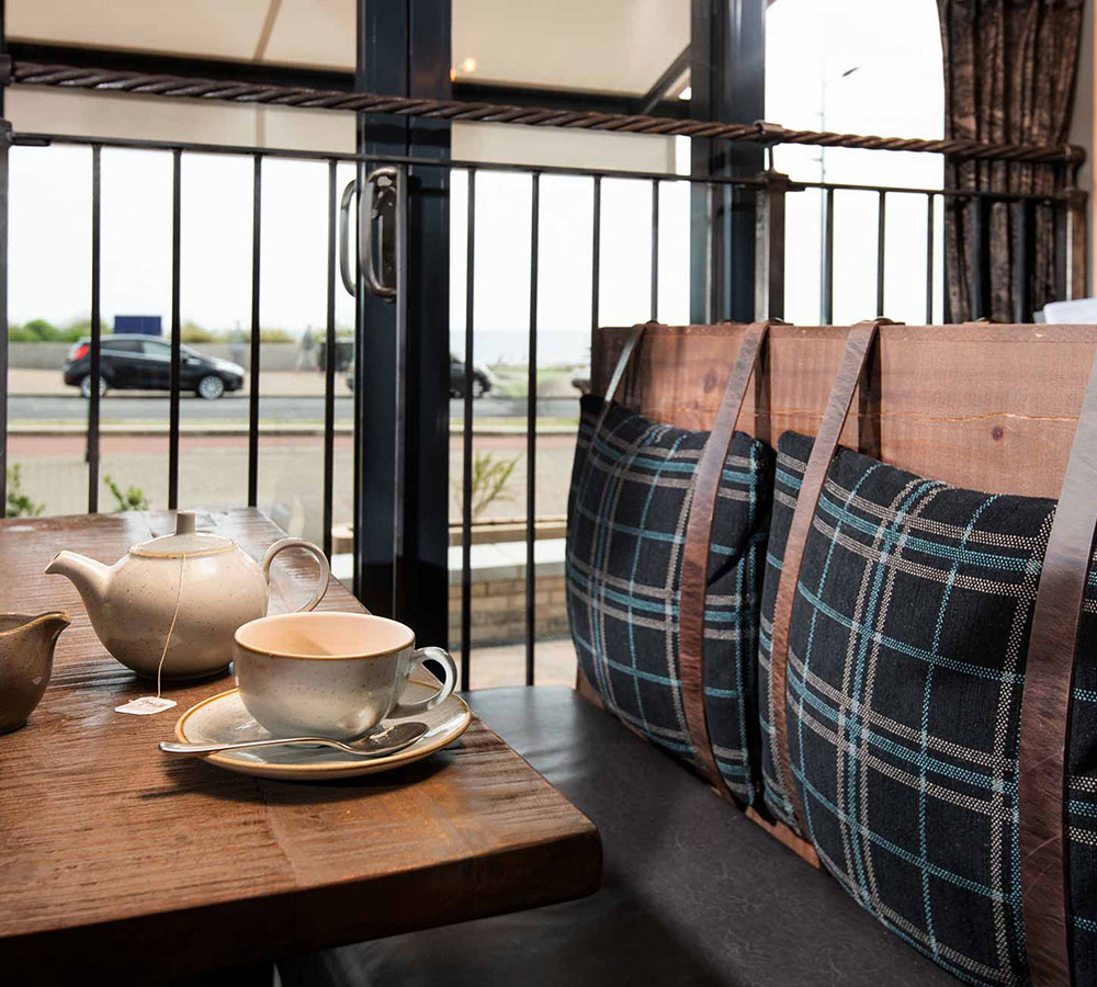 Dining table at the Seaburn Inn, Sunderland